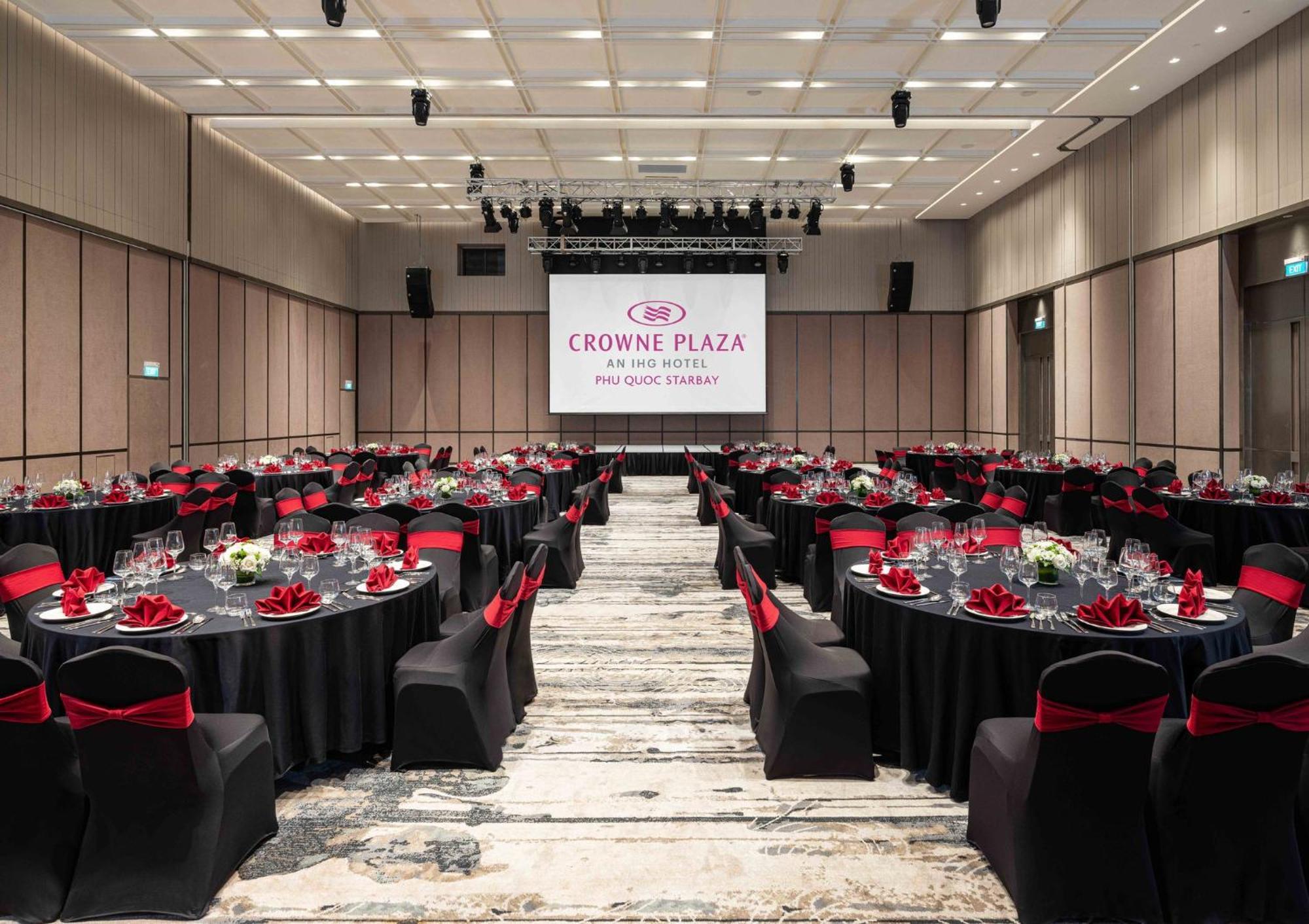 Resort Crowne Plaza Starbay By Ihg