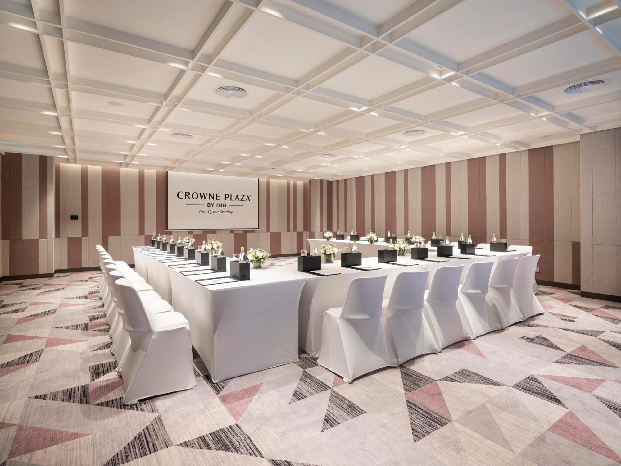 Crowne Plaza Starbay By Ihg Resort