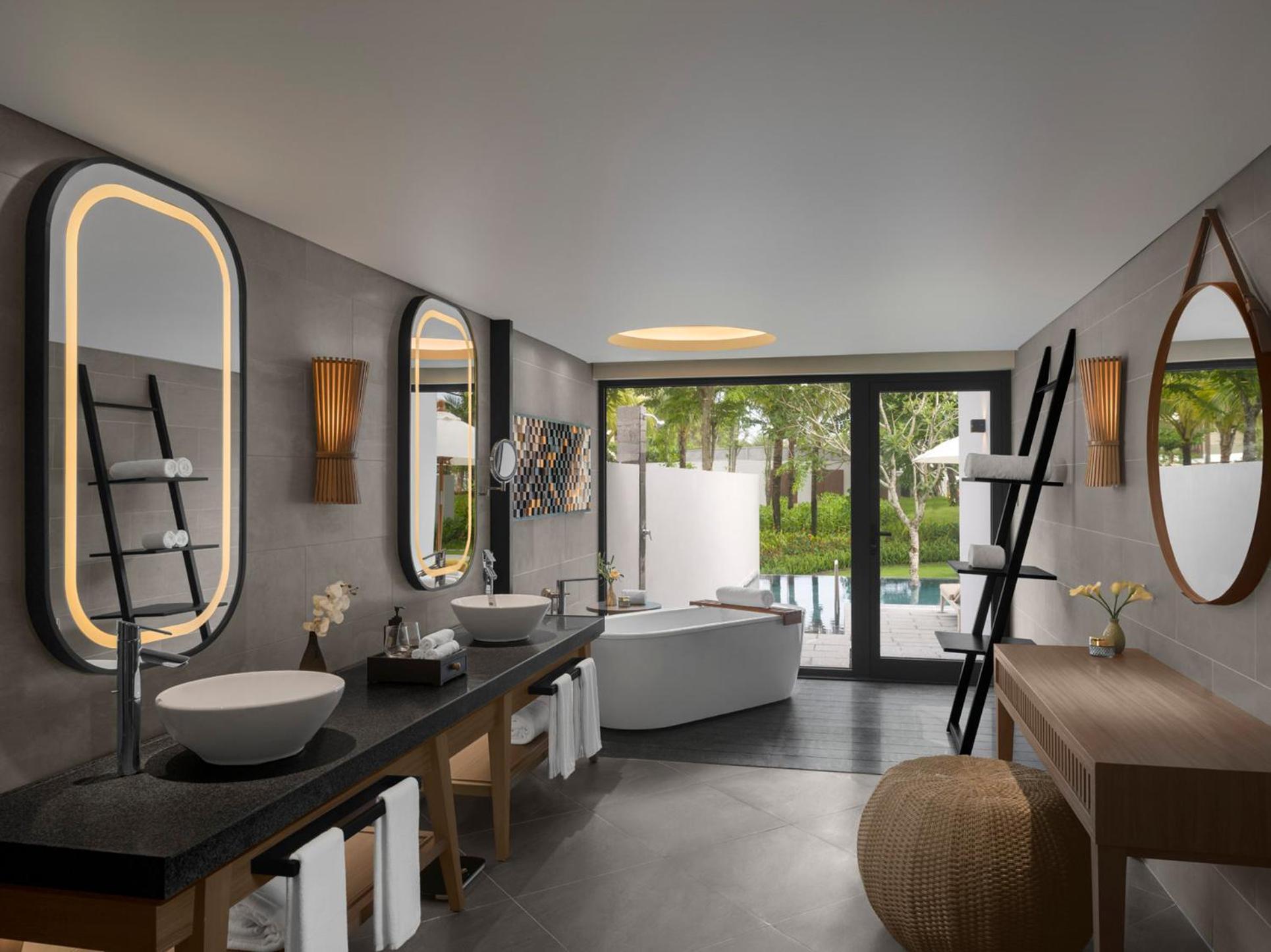 Crowne Plaza Starbay, An Ihg Khu nghỉ mát Phú Quốc